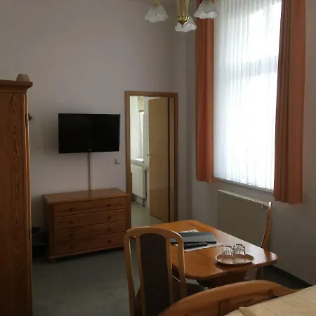 Stadtsee-pension 3* 滕普林